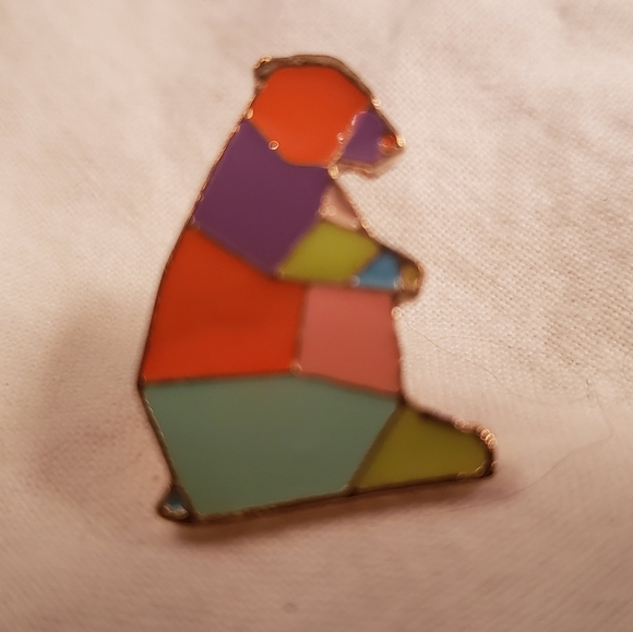 3/$20 pin sale!! Origami Bear Enamel Pin - Picture 1 of 2